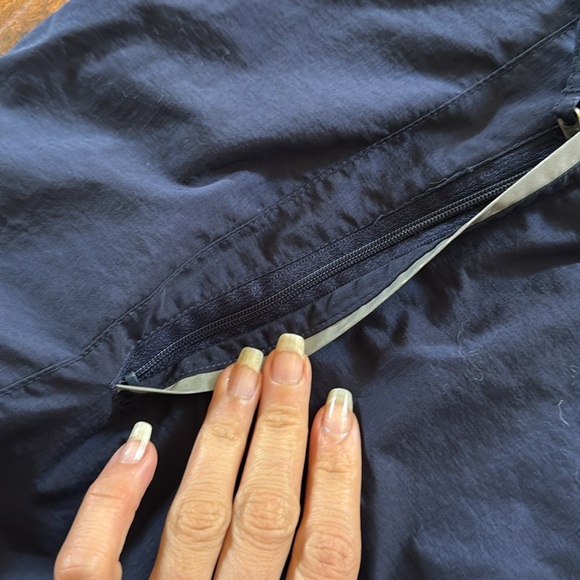 Vineyard Vines Midnight Blue Vest - Picture 4 of 6